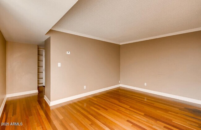 Building Photo - 3932 N Granite Reef Rd