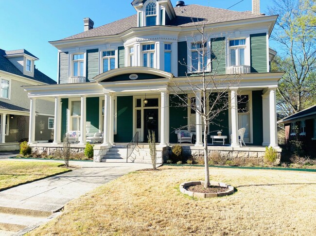 Building Photo - 1306 Carr Ave