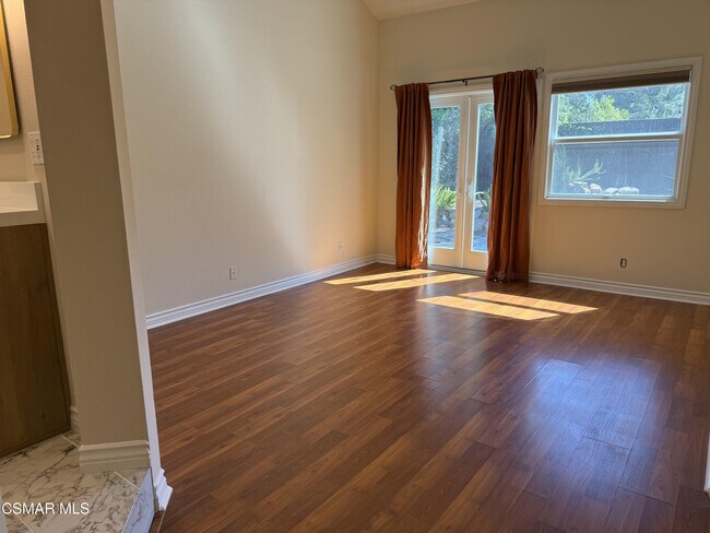 Building Photo - 3622 Cambria St