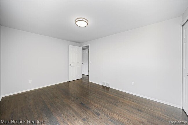 Building Photo - 2601 Lamplighter Ln