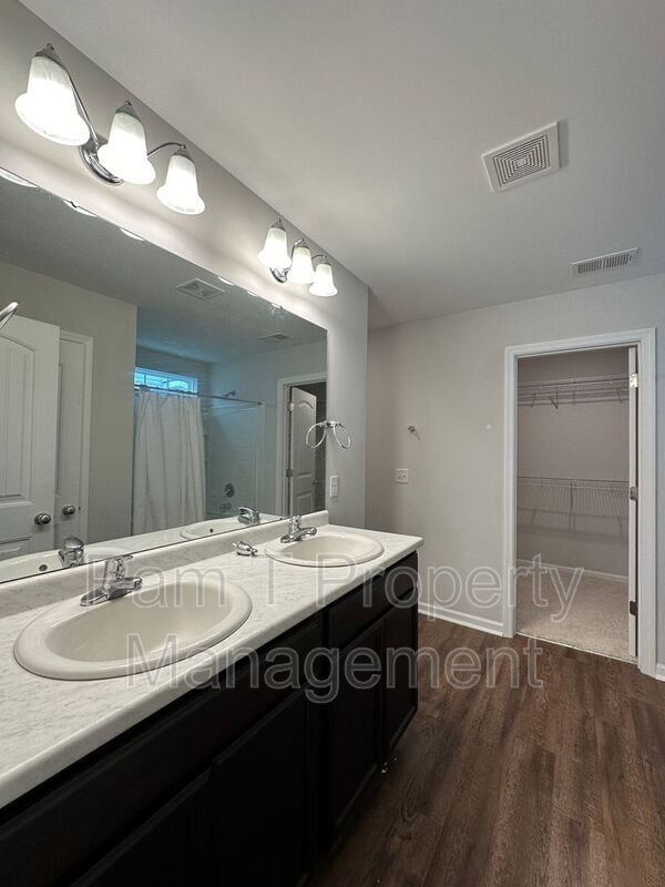 Building Photo - 87 Dunnoman Dr