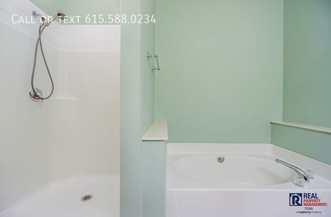 Building Photo - 1427 Winding Creek Dr