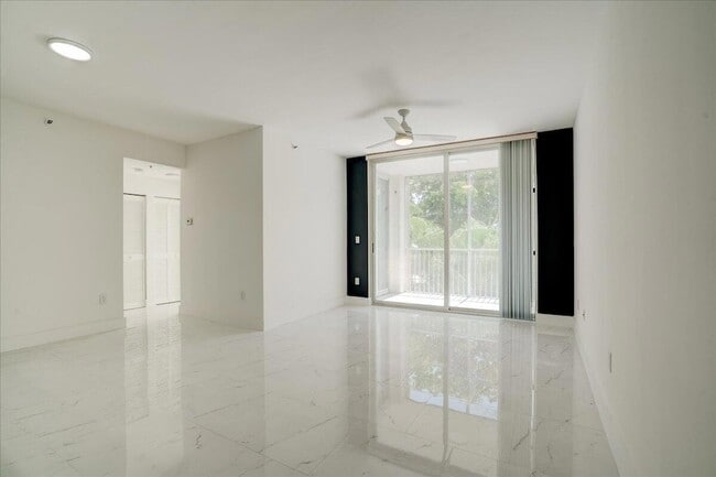 Building Photo - 9805 NW 52nd St