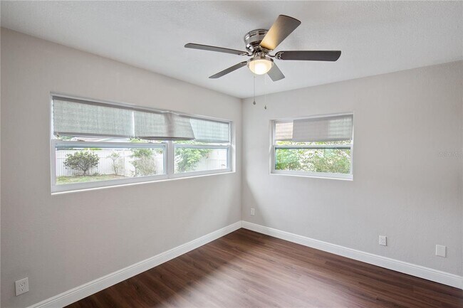 Building Photo - 29737 Seacol St