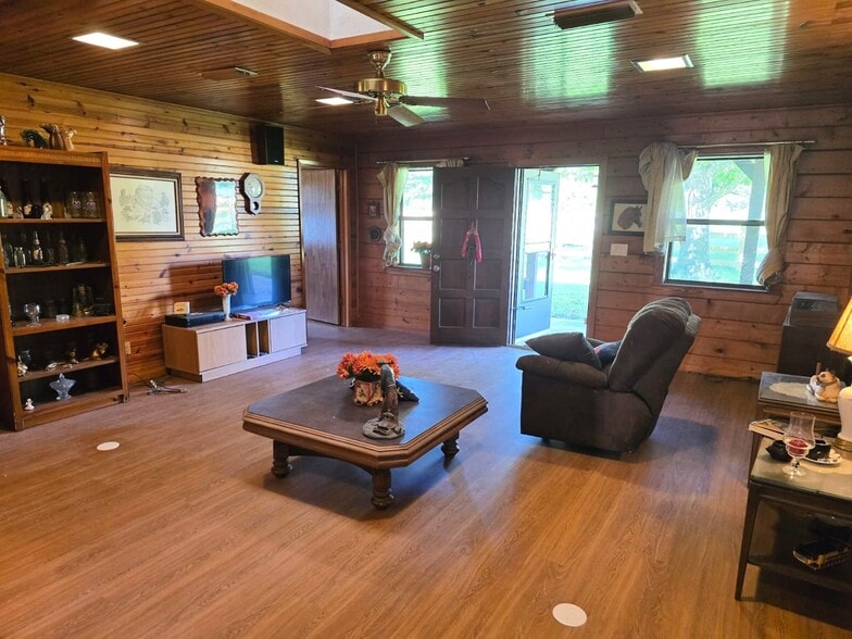 living room - 2281 FM 2029