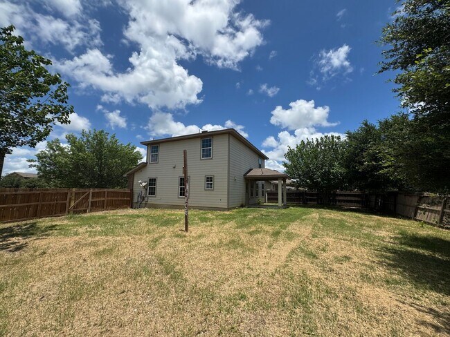 Building Photo - 4-Bedroom Home in Mission Del Lago – Historic South San Antonio