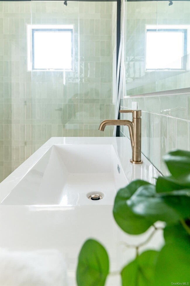 Building Photo - 319 Wilmot Rd