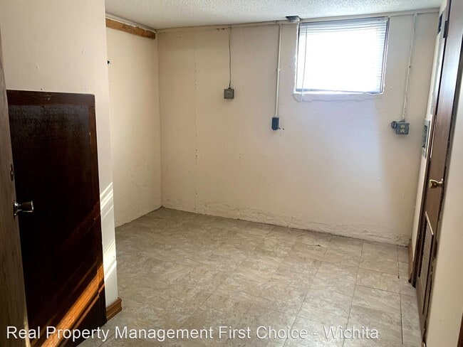 Building Photo - 3 br, 1.5 bath House - 2274 S Euclid