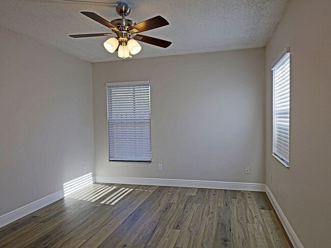 Building Photo - Mystic Gardens 5309-905