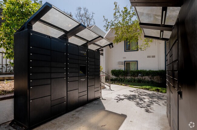 Parcel Lockers - Hills at Hacienda Heights