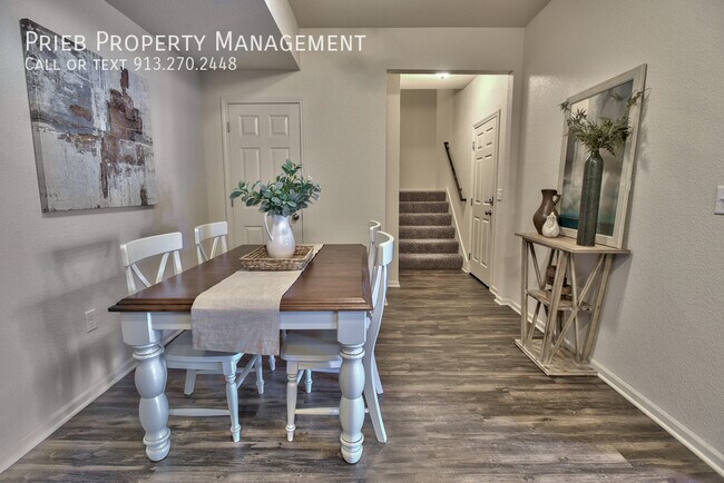 Building Photo - 12647 S Prairie Creek Rd