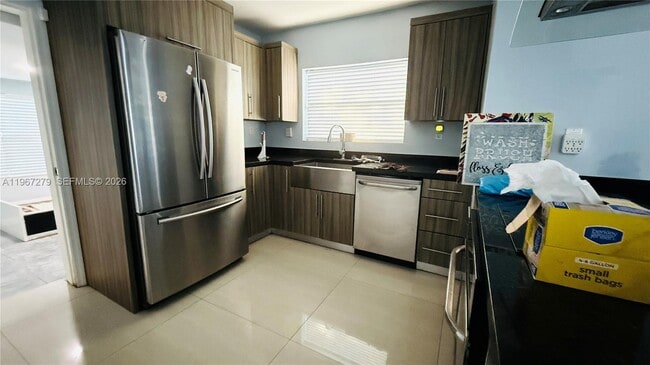 Building Photo - 2318 Washington St