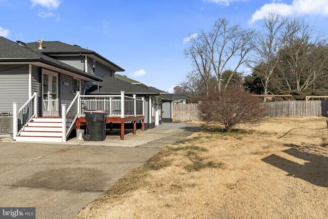 Building Photo - 139 Adrienne Ave