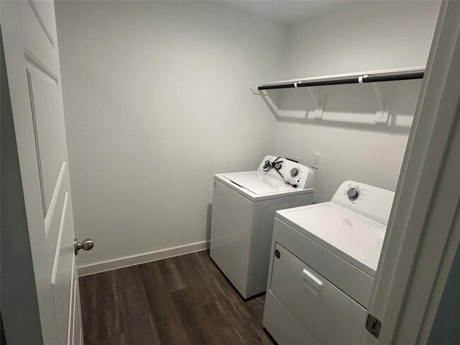 Building Photo - 1123 Sommerville Dr