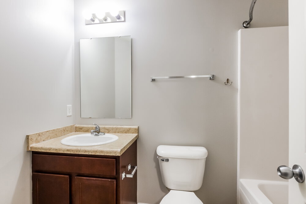 Building Photo - 8110 Grove Berry Dr