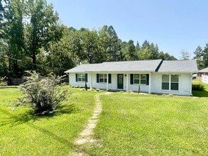 Building Photo - 539 Luckney Rd