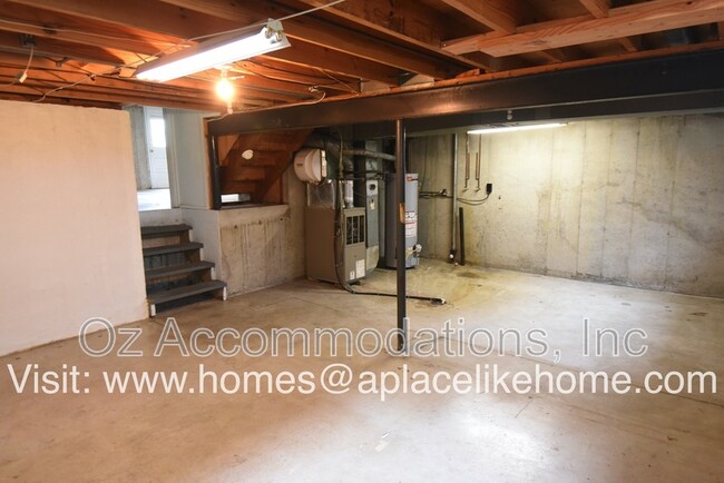 Building Photo - 9001 Kentucky Ave