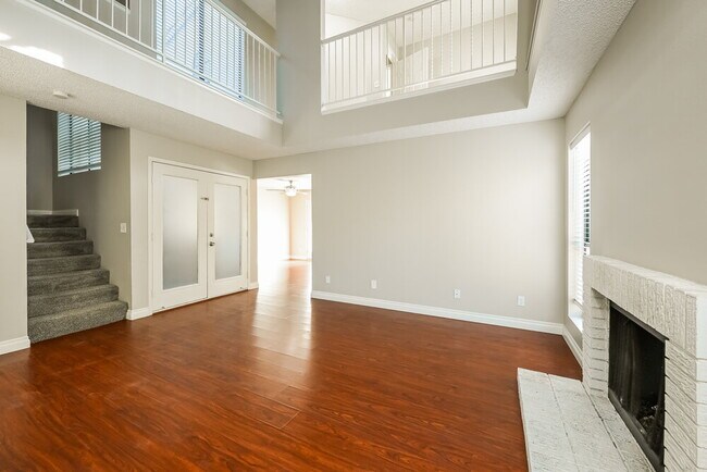 Building Photo - 405 Tobler Dr