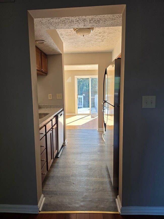Building Photo - 3BR Townhome in Riverside Neighborhood of Belcamp!