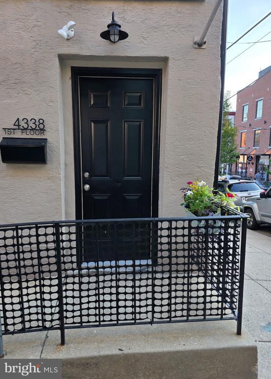 Building Photo - 4338 Cresson St