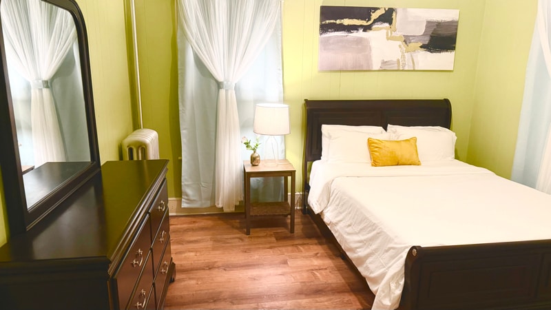 Building Photo - 799 Pleasant St