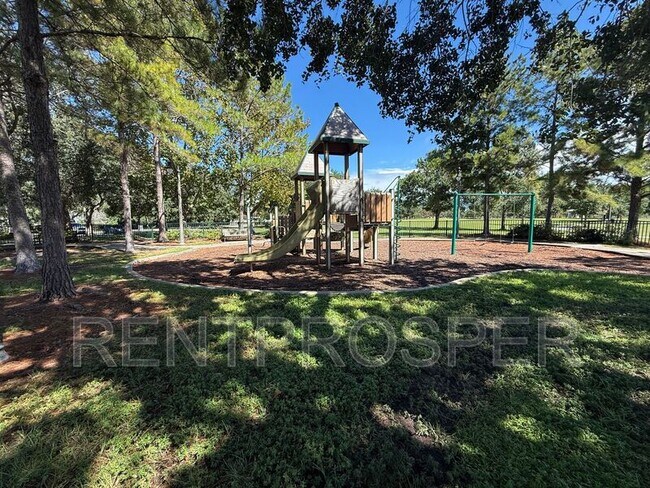 Building Photo - 8340 Le Mesa St