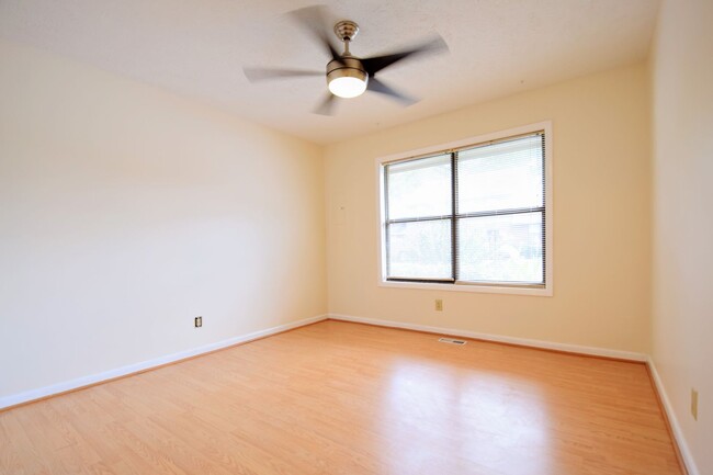 Building Photo - Longleaf Villas