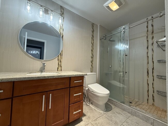 Building Photo - Bright Updated 1 Bedroom 1 Bath Condo in North San Jose