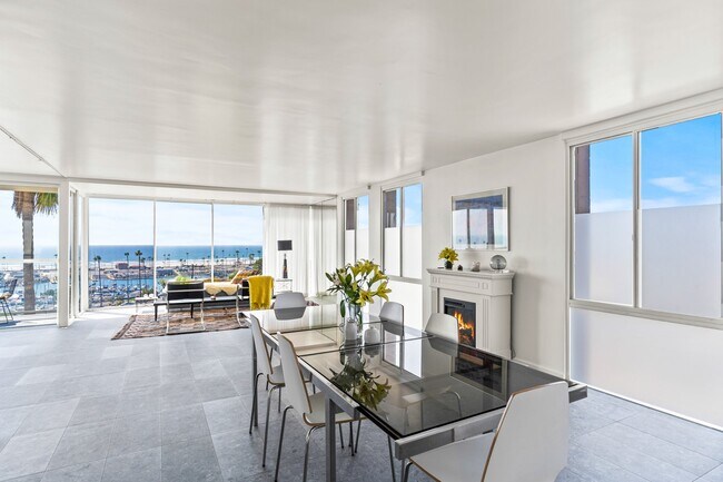 Building Photo - 1200 Harbor Dr N