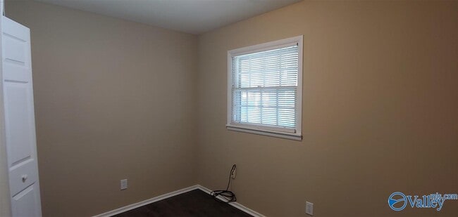 Building Photo - 4802 Proctor Cir NW