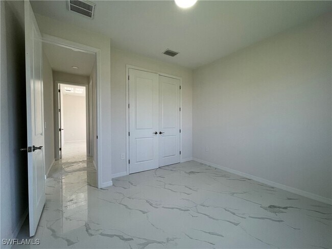 Building Photo - 2614 NW 20th Terrace