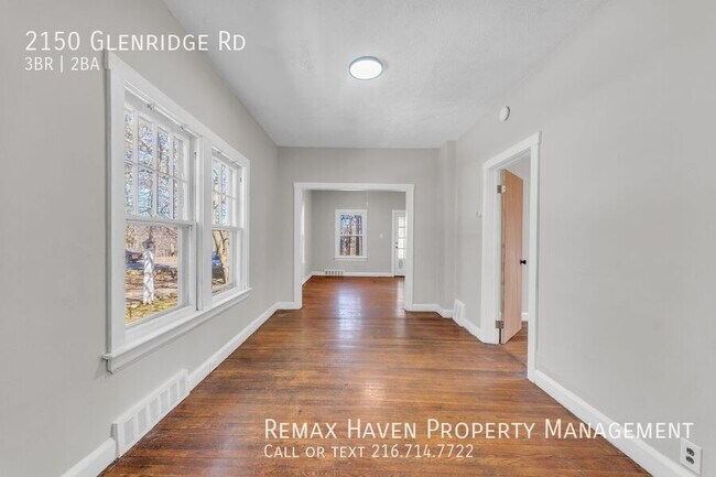 Building Photo - 2150 Glenridge Rd