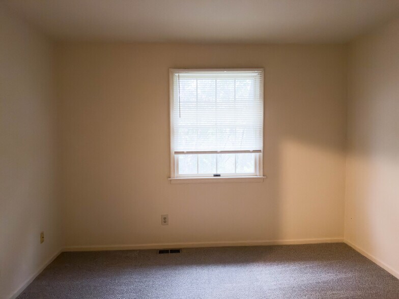 Building Photo - 126 S Court St