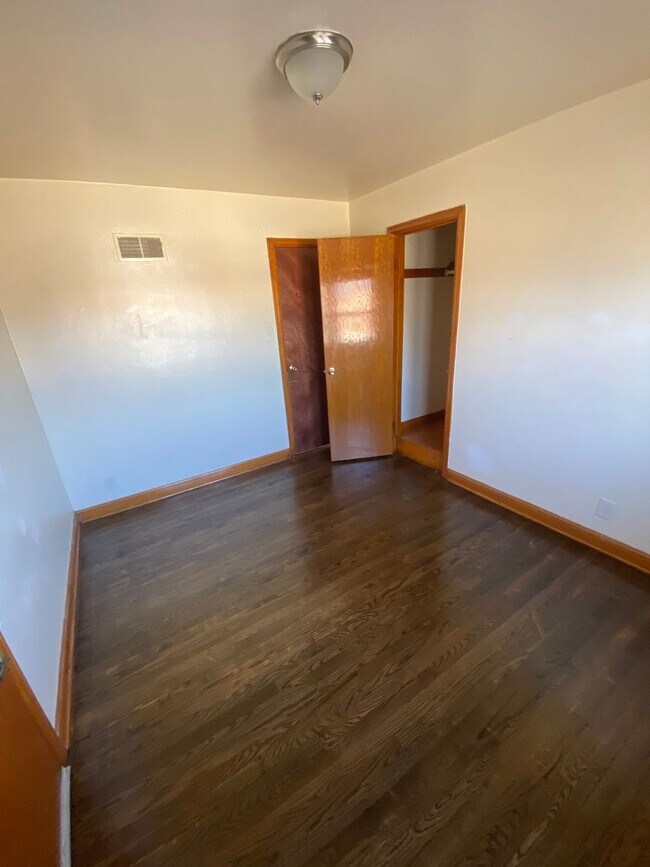 Building Photo - 4171 N 63rd St