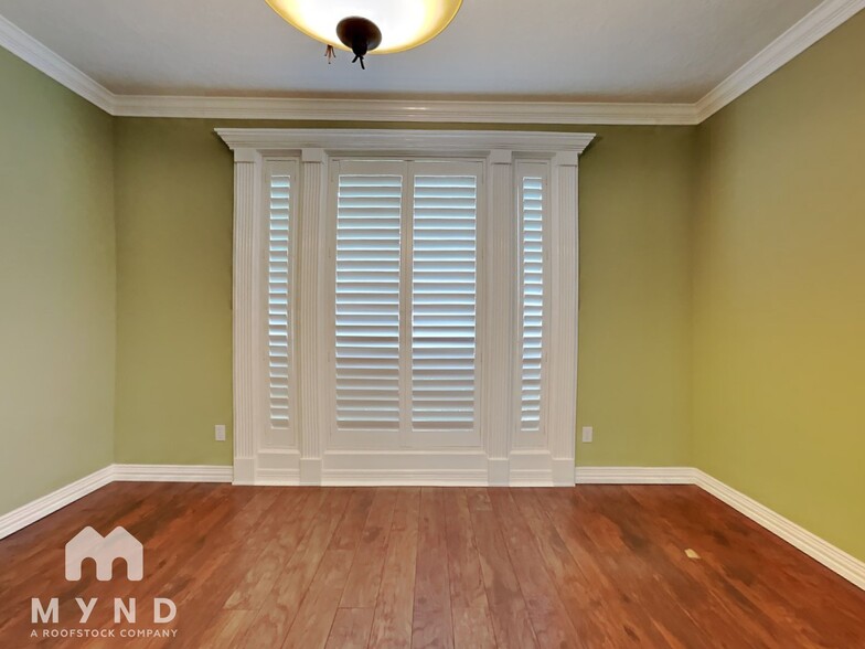 Building Photo - 1306 Silverleaf Dr