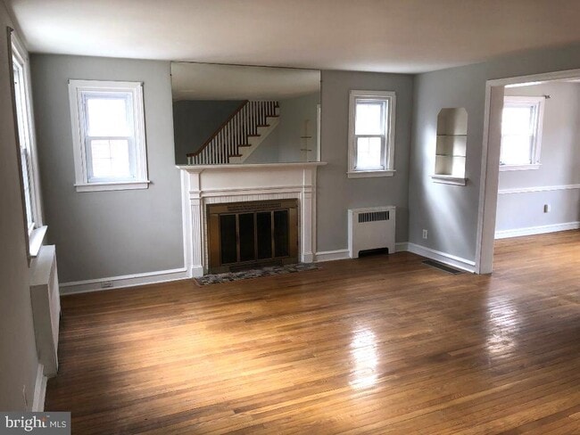 Building Photo - 34 Braeburn Rd