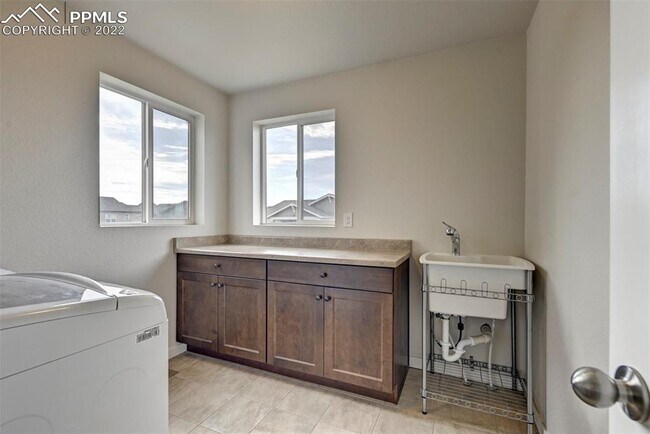 Building Photo - 3129 Bright Moon Dr