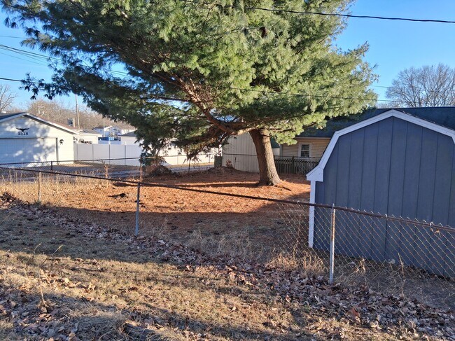 Building Photo - 2311 Hendricks St