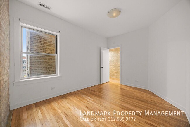 Building Photo - 4546 N Albany Ave