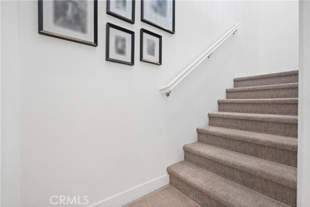 Building Photo - 23201 W Canterbury Way