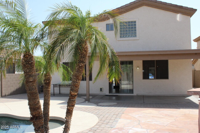 Building Photo - 14334 W Avalon Dr