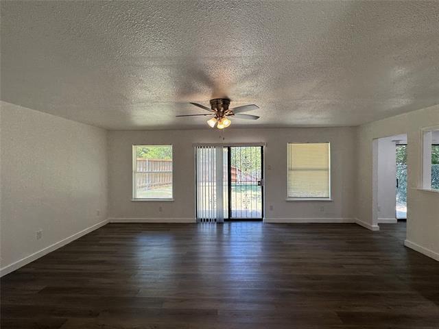 Building Photo - 3549 Rio Grande Cir