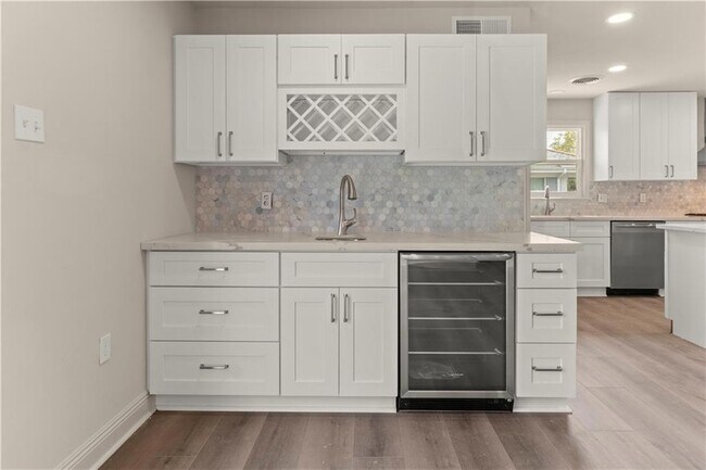 Building Photo - 6419 Caldwell Dr