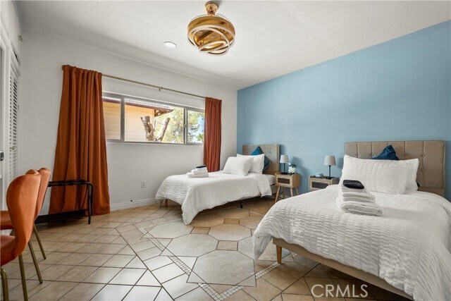 Building Photo - 9150 10th Ave