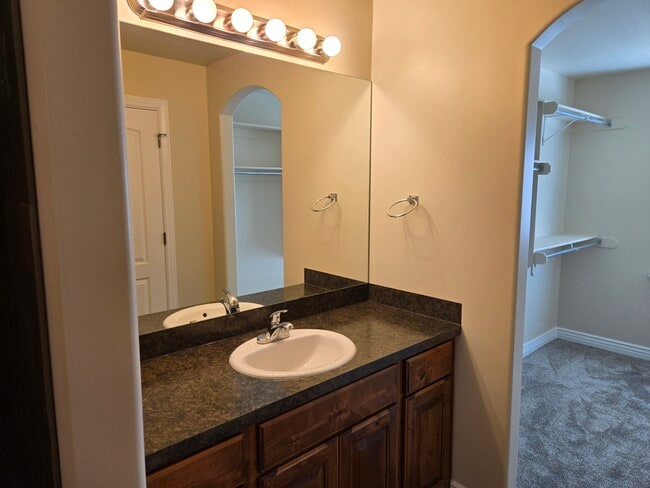 Building Photo - 3163 N Whitetail Dr