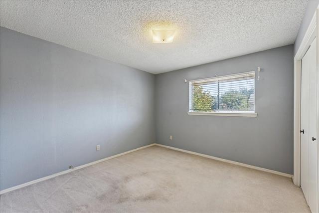 Building Photo - 2905 Country Pl Cir