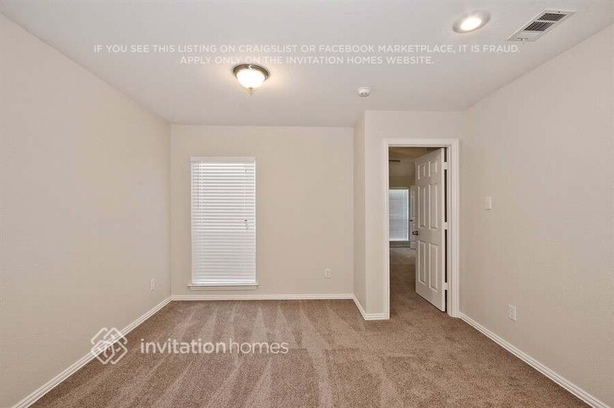 Building Photo - 11732 Latania Ln