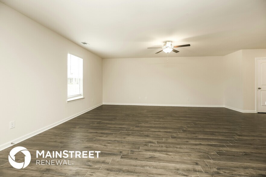 Building Photo - 217 Renwick Dr