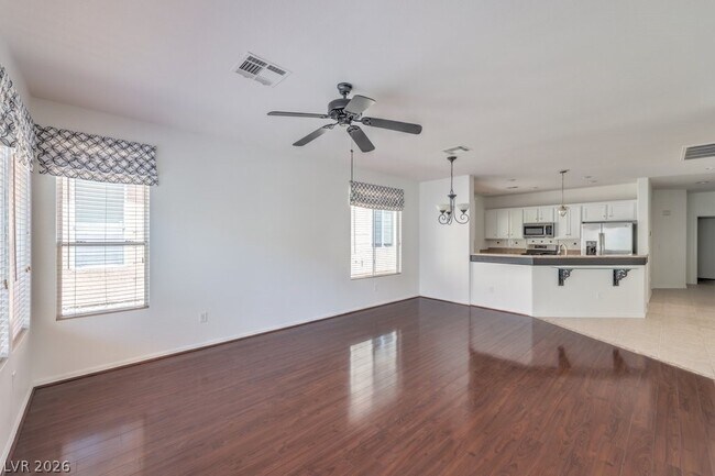 Building Photo - 5389 Progresso St