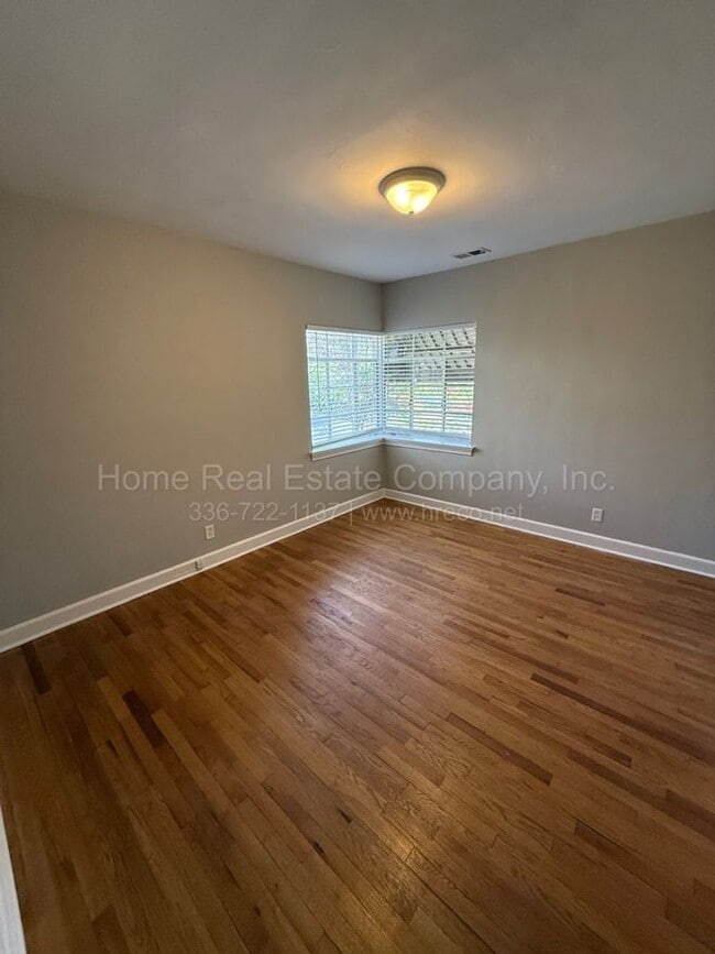 Building Photo - 840 Carolina Ave NW